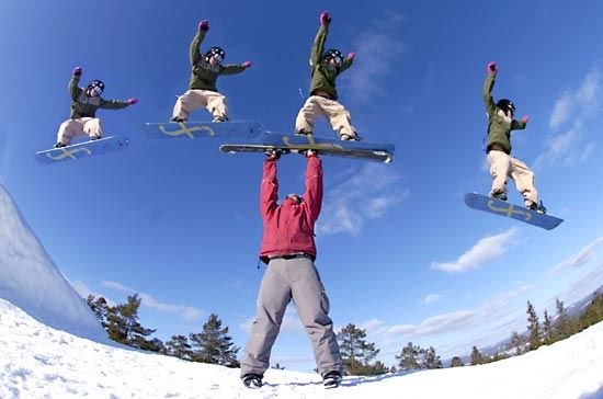 Nisse på bräda, jag med skidan!!. Foto: Frasse Fransson. Åkare: Nisse Arvidsson & Andreas Fransson.
