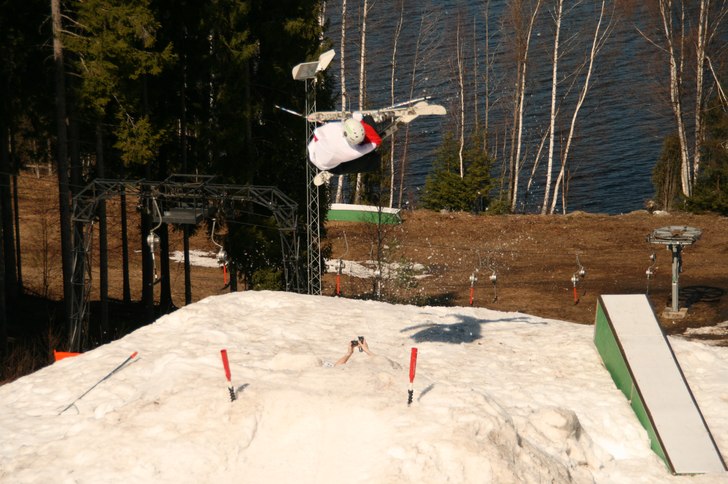 Jag gör en Cork 9:a. Foto: Ann Johnsson. Åkare: Pontus Villman.