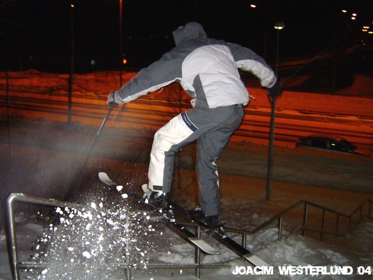 En kväll jag va ute och gled. Foto: Anton Eklund. Åkare: Joacim Westerlund.