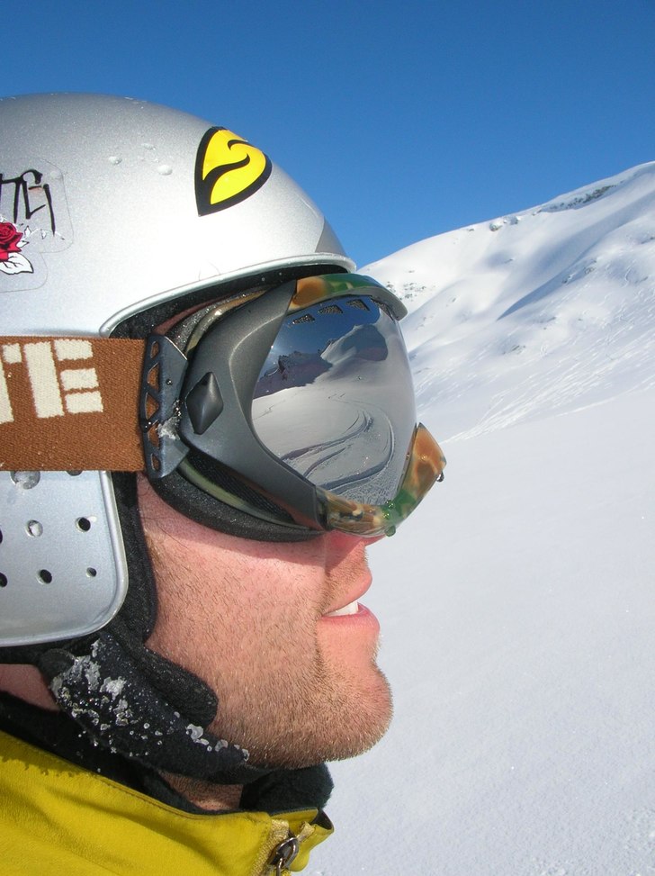 Jag blickar upp mot ett av mitt livs bästa åk me. Foto: Viveca Jansson. Åkare: Mikael Thorn.