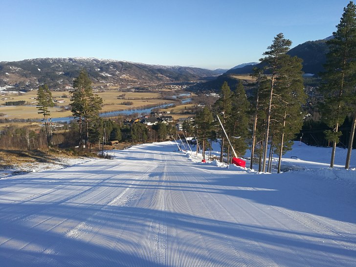 Vår?
Jo da, det går mot vår. Men slik som bilde.
