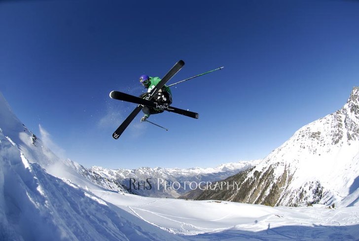 Foto: Rob Hamilton Smith. Åkare: Adam Widén.