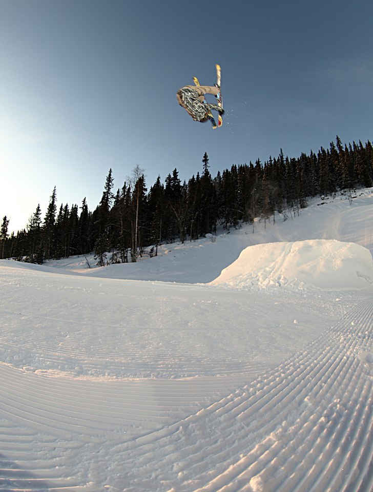 Frontflip truckdriver.. Foto: Alexander Runhellen. Åkare: Oscar Wester.