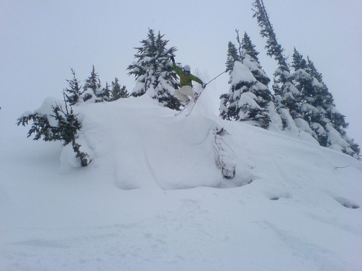 2,5 meter bas, bättre än i Åre va?. Foto: Erik Erka Rasmusson. Åkare: Martin Landgren.
