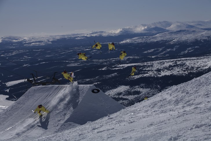 ...hadde brist på annat att göra. Foto: Benjamin Johansson. Åkare: Simon Dumont.