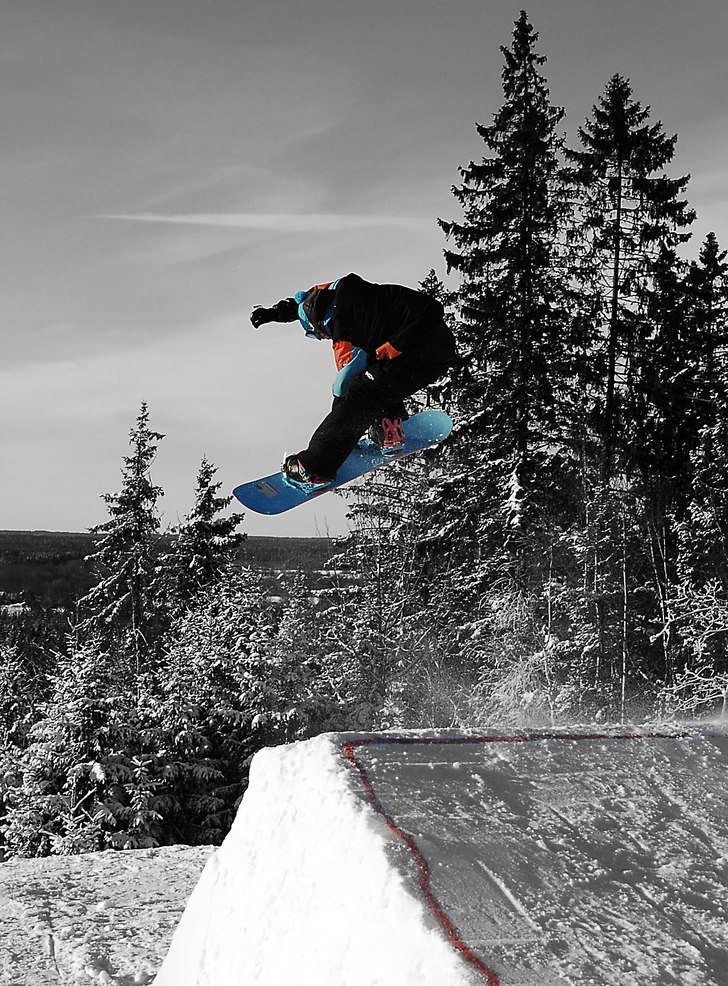 Foto: Adam Klingeteg. Åkare: Simon Turesson.