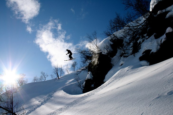 sjukt fint dropp, dock missar jag positionen i luf. Foto: Niklas Eriksson. Åkare: Carl Nordin.