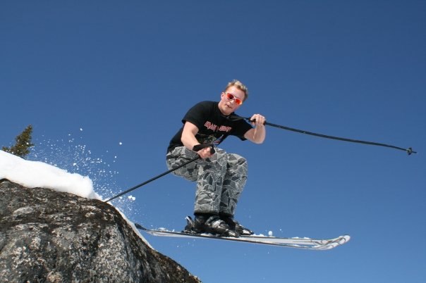 Ibland måste jag bara! haha Härligt dropp iaf.. Foto: Mattias Kristensson (Matkri-5.pixbox.se). Åkare: Michael Ek.