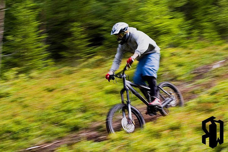 skrammelskrammelskrammel. Foto: KW Olsson. Åkare: Viktor Bryske.