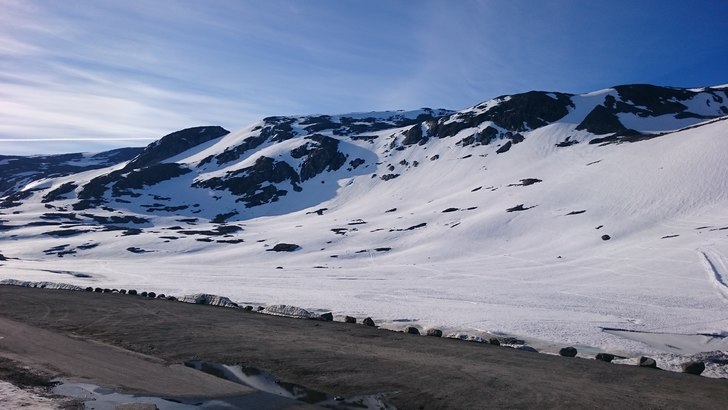 Kaldt i natt.
Det har vært kaldt i natt, så det .