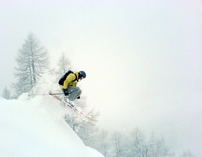 Kamera: Sony Ericsson W200i. Foto: Daniel Rinaldo. Åkare: Thomas Palmbäck.