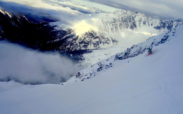 @tinydoh shreddar schöntauf pre-season i Sulden. Foto: Olov Renberg. Åkare: Per Burström.