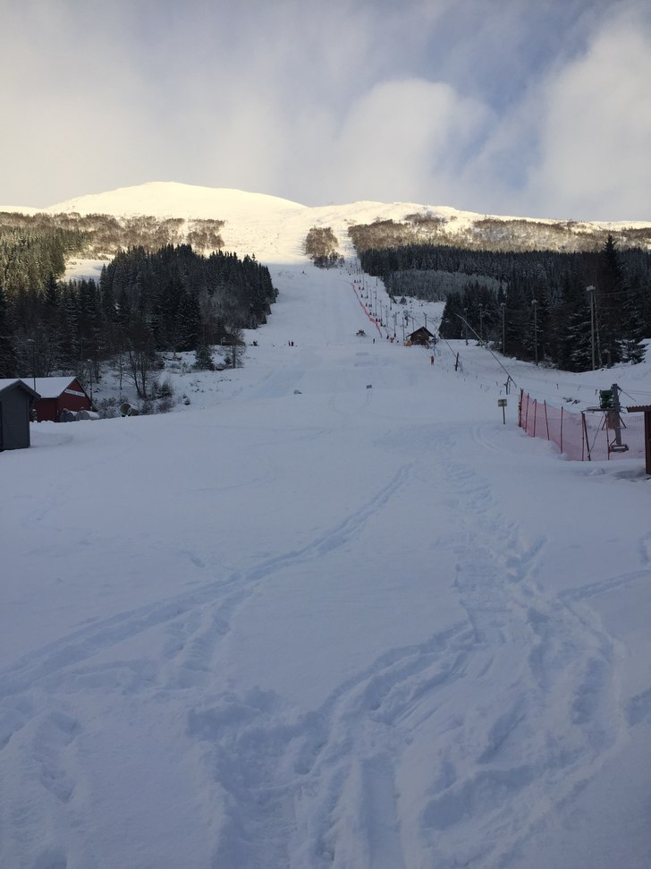 Nysnø og fint vintervêr torsdag
Torsdag morgon k.
