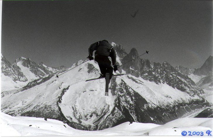 Skön hoppsession en aprildag 2003. Foto: Oskar Kindbom. Åkare: Filip Gerremo.