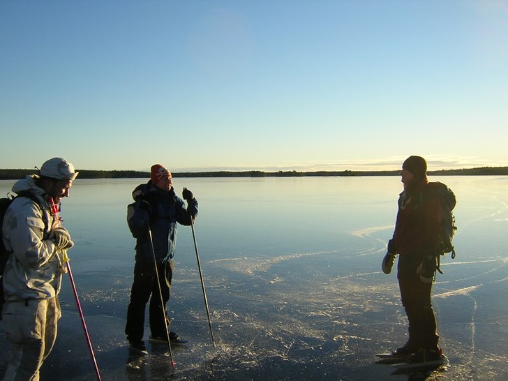 Gäller att passa på när säsongen är så sjuuk. Foto: Björn Larsson. Åkare: Skridskogänget.