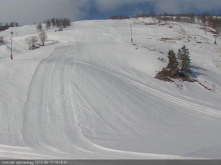 ÅPENT ONSDAG 13. APRIL KL 1730-2100
5 cm nysnø, .