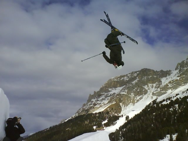 Flip i den grymaste parken i Italien!. Foto: Viktor Linnero. Åkare: Pontus Bengtsson.