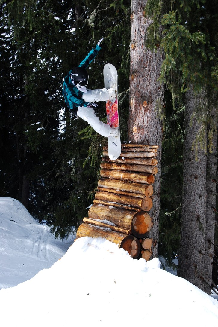 Burton Stashpark Avoriaz. Foto: Anna Nilsson. Åkare: Victoria Bergqvist.