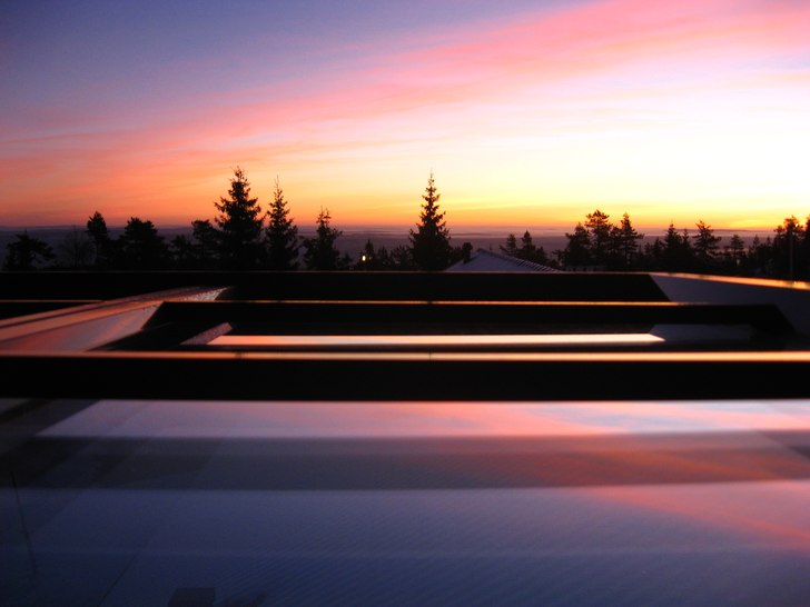 När vi vaknade var solen påväg upp... Foto: Jonatan.