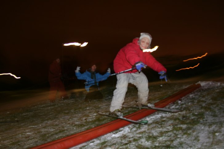 80+ and still jibbin\'. Foto: britta. Åkare: arne (84 år).
