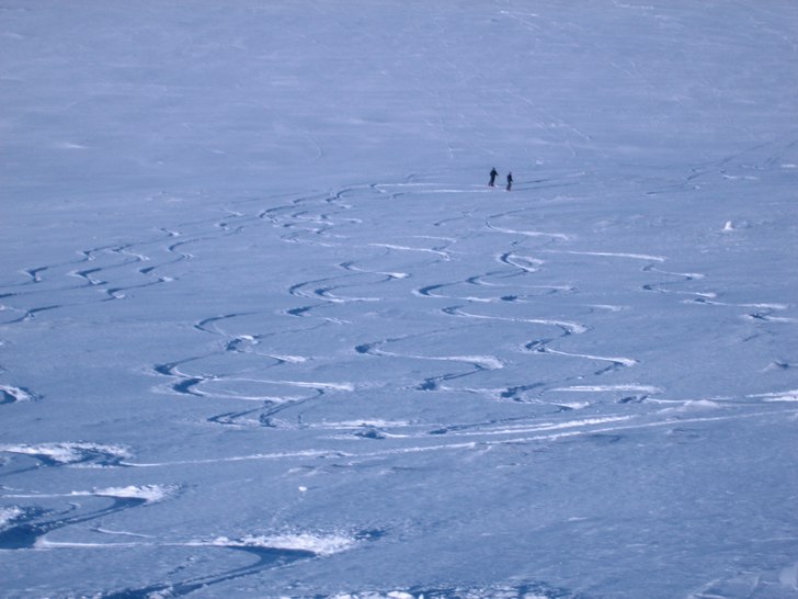 Till höger om den högraste liften (kommer inte a. Foto: Gerry Pettersson. Åkare: Bosse och Niklas.