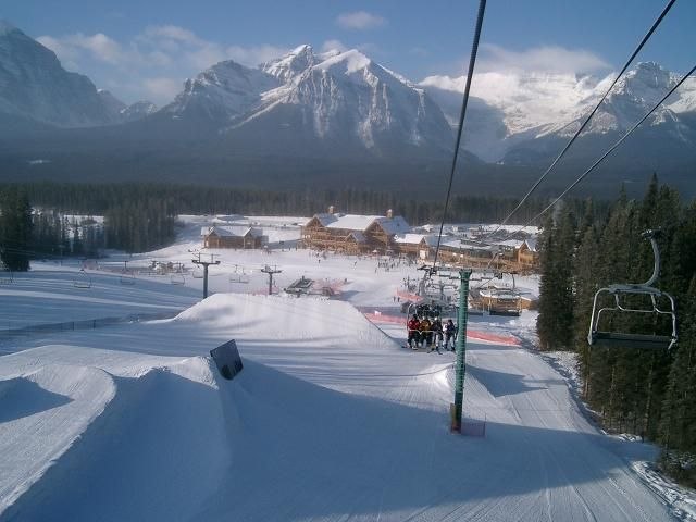 Bilder finns med iSportresors katalog 2003/2004. Foto: Niklas Axelsson. Åkare: Nicke & Moje.