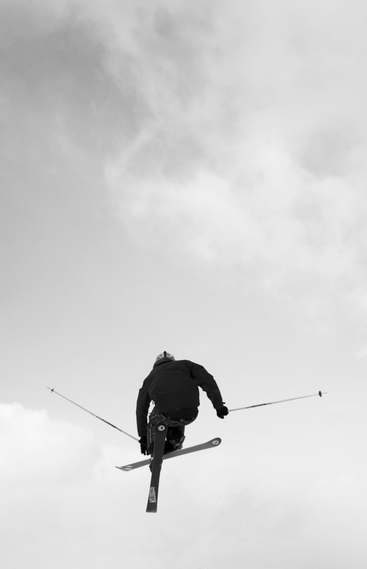 Kommentera gärna. Min första dag av actionfoto.. Foto: Daniel Iggander. Åkare: Stefan Hellberg.