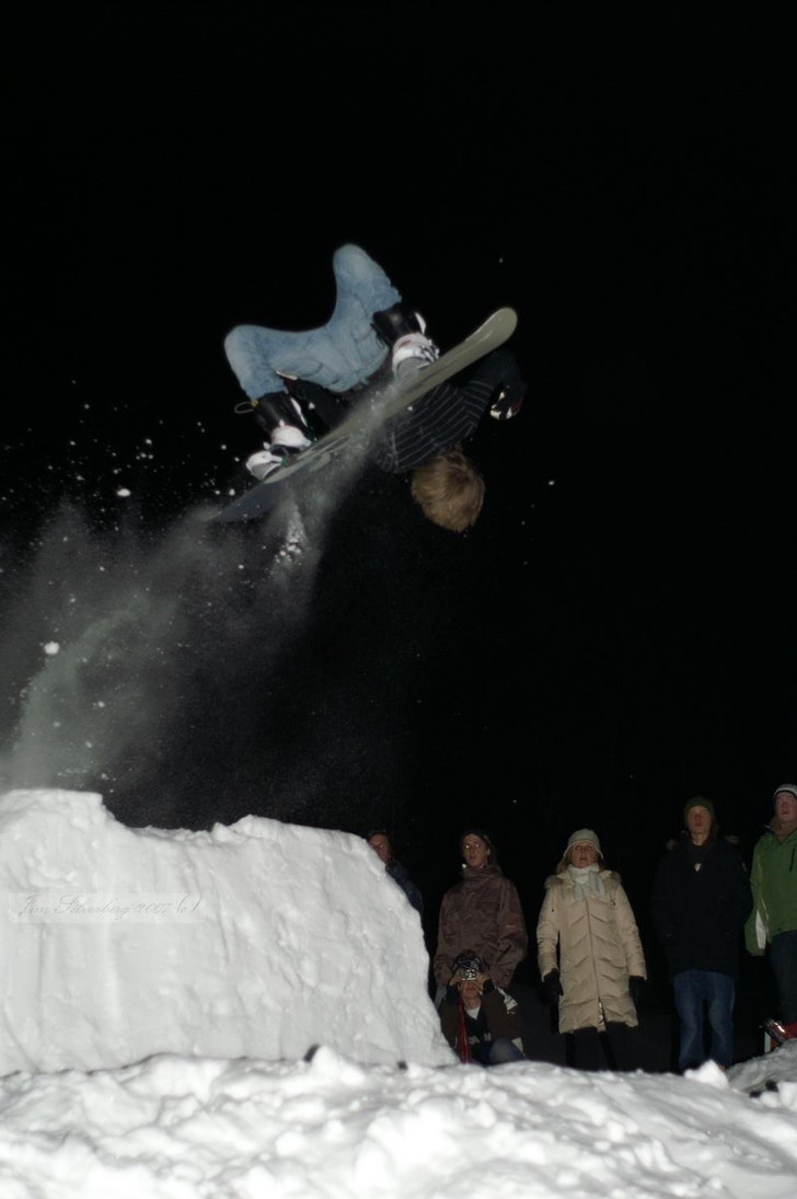 en backroll med ganska fet svank. Foto: jimm johansson. Åkare: martin agerstig.