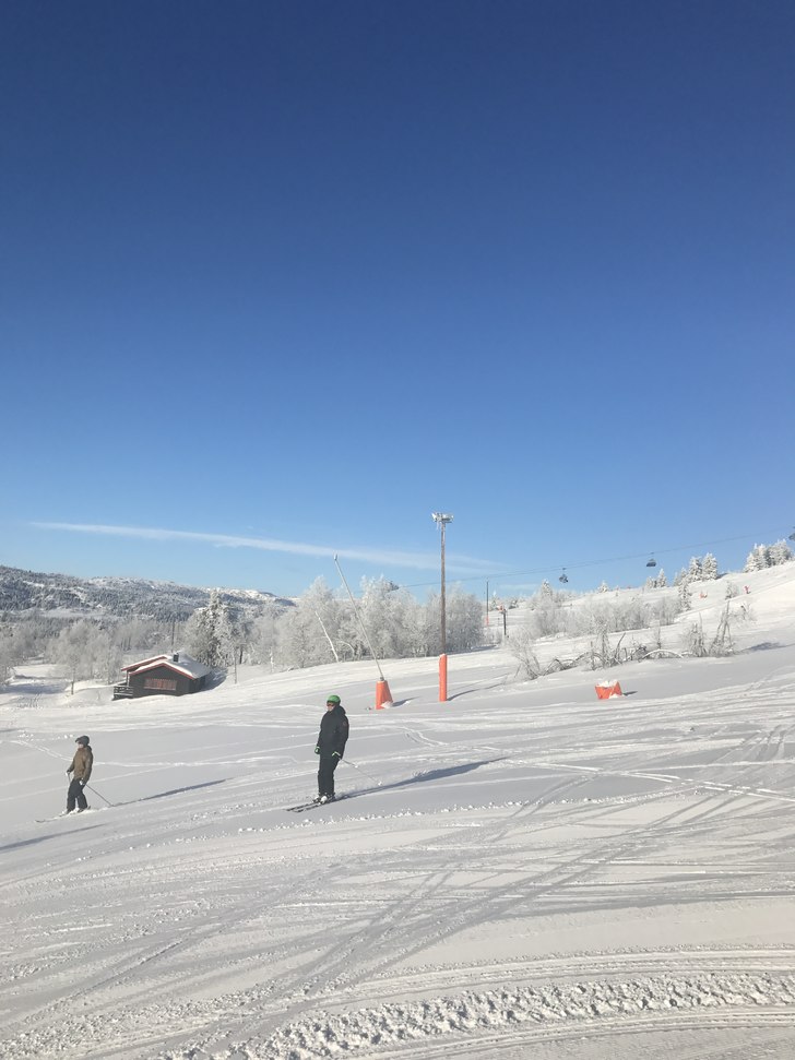 Ny snø og sol ☀️☀️
.