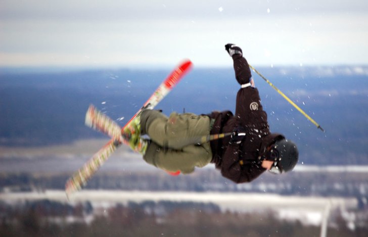 d snurr, kollar landningen. Foto: Johan Hellman. Åkare: Markus Lövgren.