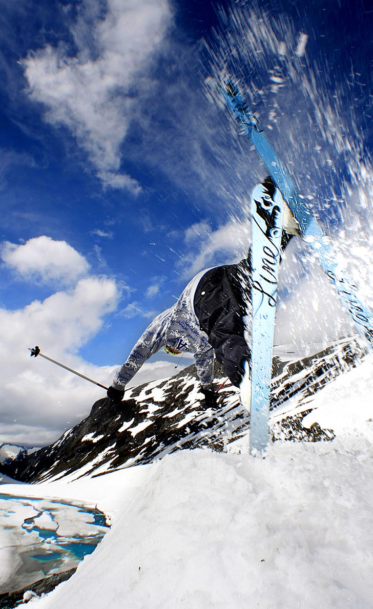 Byggde BC kick i Stryn, här kombinerar Rassmus en. Foto: Claes Lind. Åkare: Rassmus Hagberg.