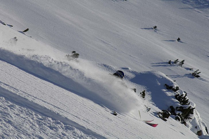 Foto: Драгомир Матеев. Åkare: Fredrik Andersson.