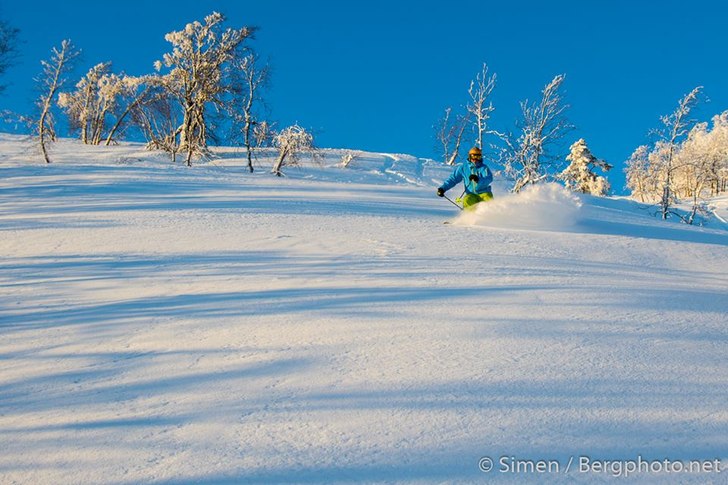 VINTERFERIE.
Fine forhold i bakken.
Åpent alle d.