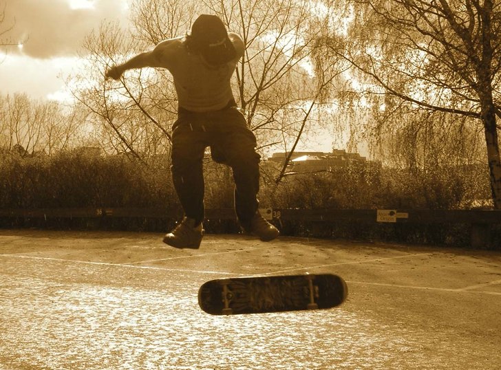 Kickflip. Foto: Helena mårde. Åkare: Stefan Lund.