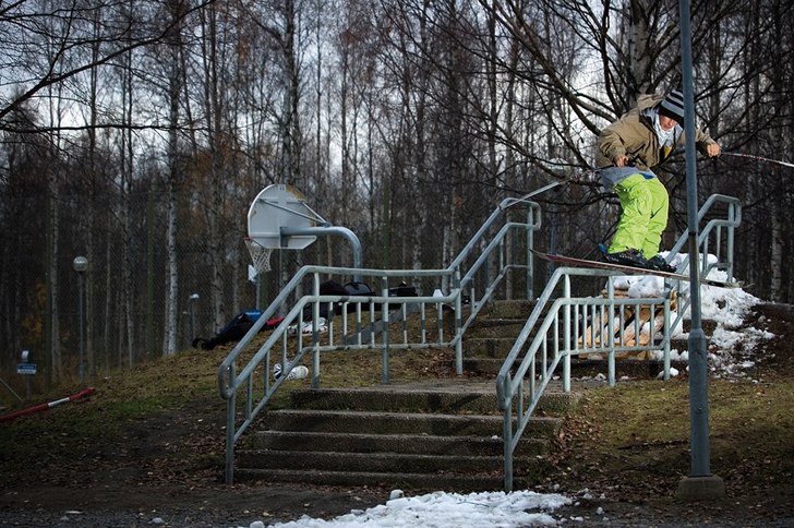 Från första riktiga railsessionen för denna fö. Foto: Mats Kahlström. Åkare: Mattias Larsson.