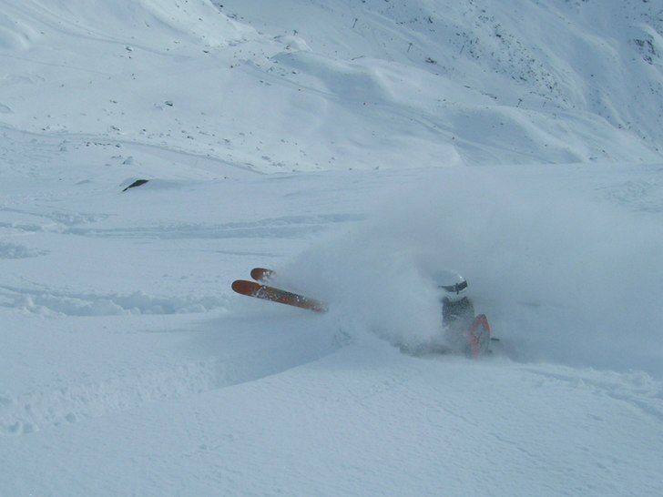 Foto: Niclas Lundberg. Åkare: Niklas Lindh.