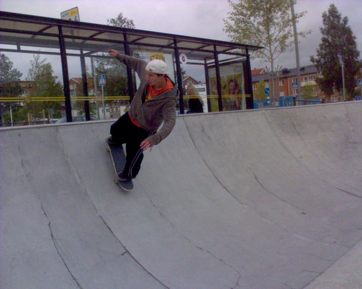 droppar å ska gö nåt. Foto: anton nordval. Åkare: Micke Bäck.