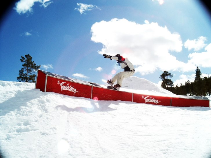 C kurb i sälen. Foto: Oscar Reuterwall. Åkare: Robert Lundell.