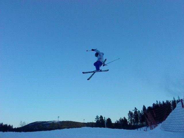 Foto: Ceasar Lundgren. Åkare: Elias Häggbom.