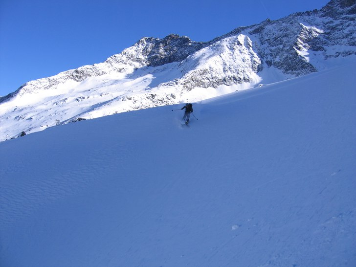 Foto: Kaj. Åkare: Coffe.