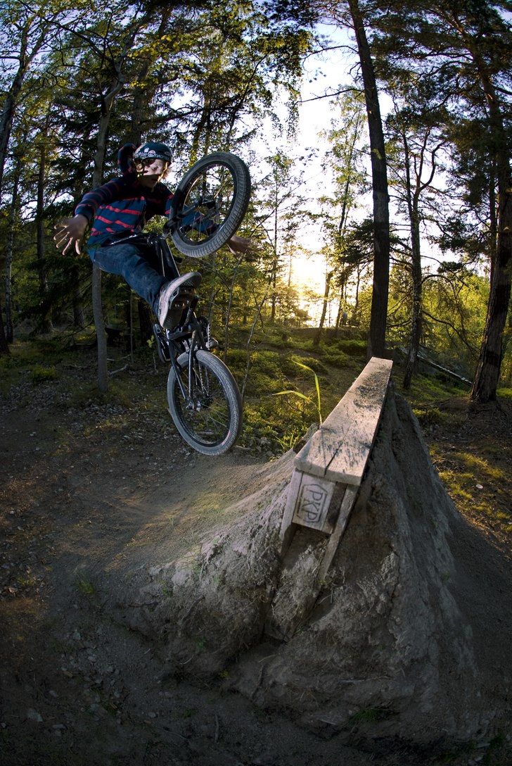 Foto: hugo ljungquist. Åkare: tobias looft.