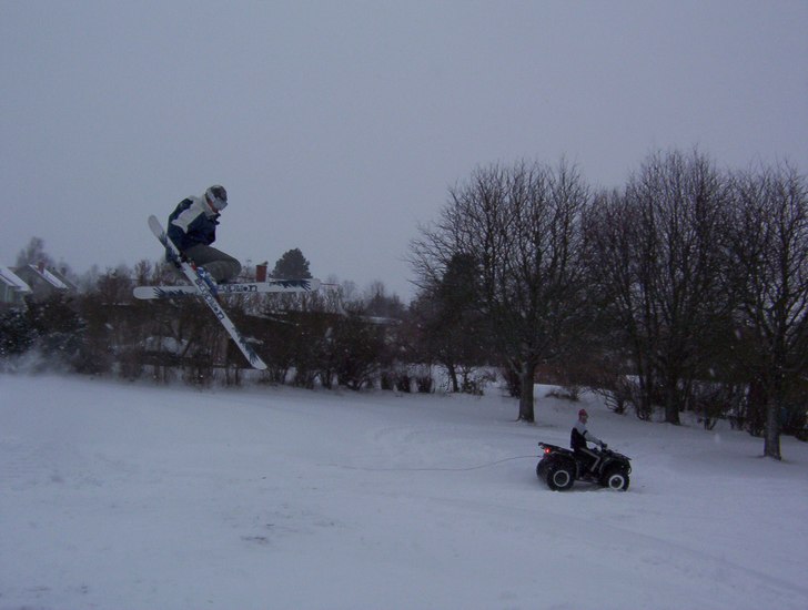 I lekparken dan innan julafton. Foto: Kocken. Åkare: Robin.