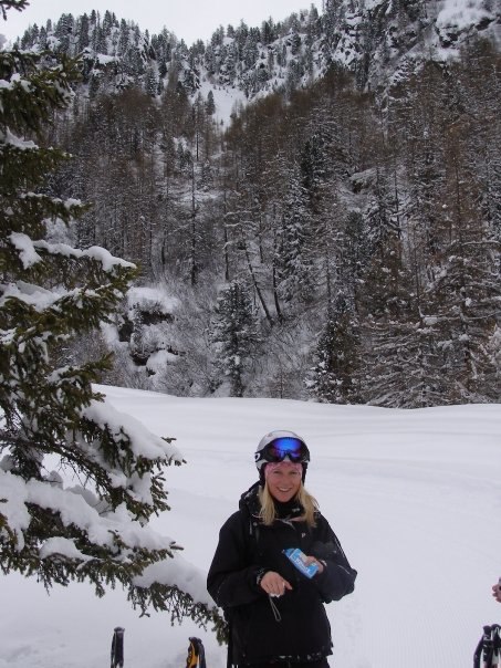 Glada efter dagens första offpist åk. Foto: Frida Herndal. Åkare: Hanna.