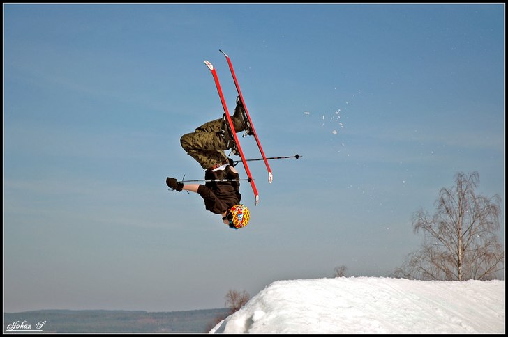 Sw backflip. Foto: Johan Sjöstrand. Åkare: Tobias Jackson.