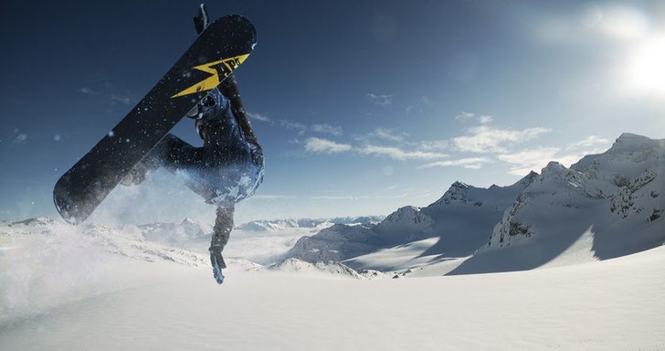 både jag som tagit bakgrundsbilden och jag PÅ bi. Foto: Robert Grafström. Åkare: Robert Grafström.