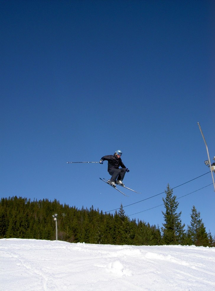 Big jump på avslutningshelgen. Foto: Anna Andreasson. Åkare: Johannes Nilsson.