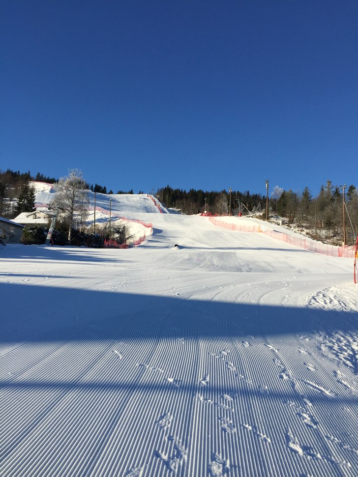 Sol og nypreparerte løyper!
Velkommen til en fin .