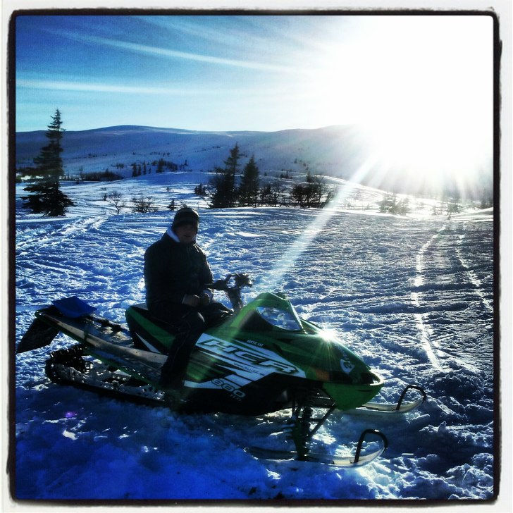 En riktig fin dag på renfjället. Foto: hampus fjällstedt. Åkare: hampus fjällsdet.