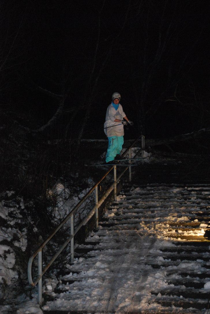 Fett skönt handrail vid vik! Kommer nog synas en . Foto: Jon. Åkare: Jag.
