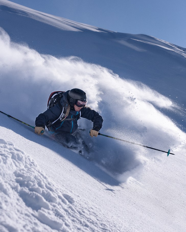 Linn Cecilie Mæhlum inte långt från Gletscherli. Foto: Axel Adolfsson. Åkare: Linn Cecilie Mæhlum.